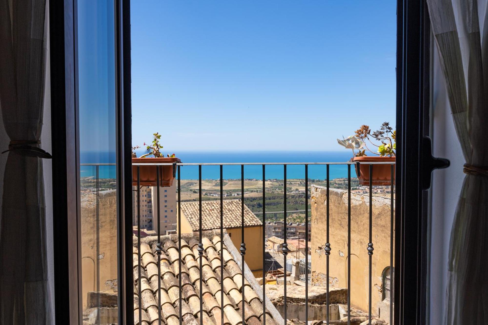 Le Teste Di Moro Al Duomo Агридженто Экстерьер фото