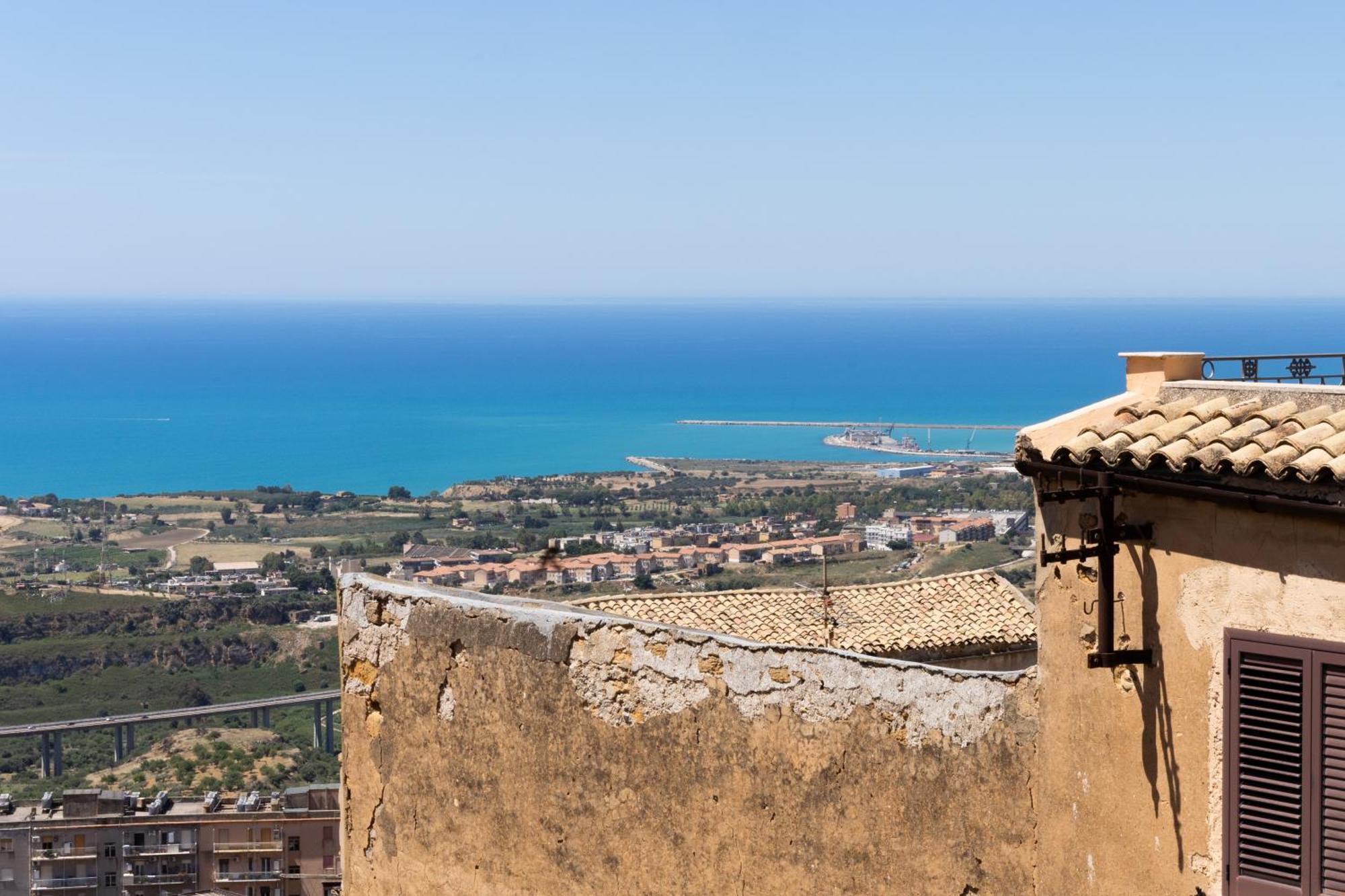 Le Teste Di Moro Al Duomo Агридженто Экстерьер фото